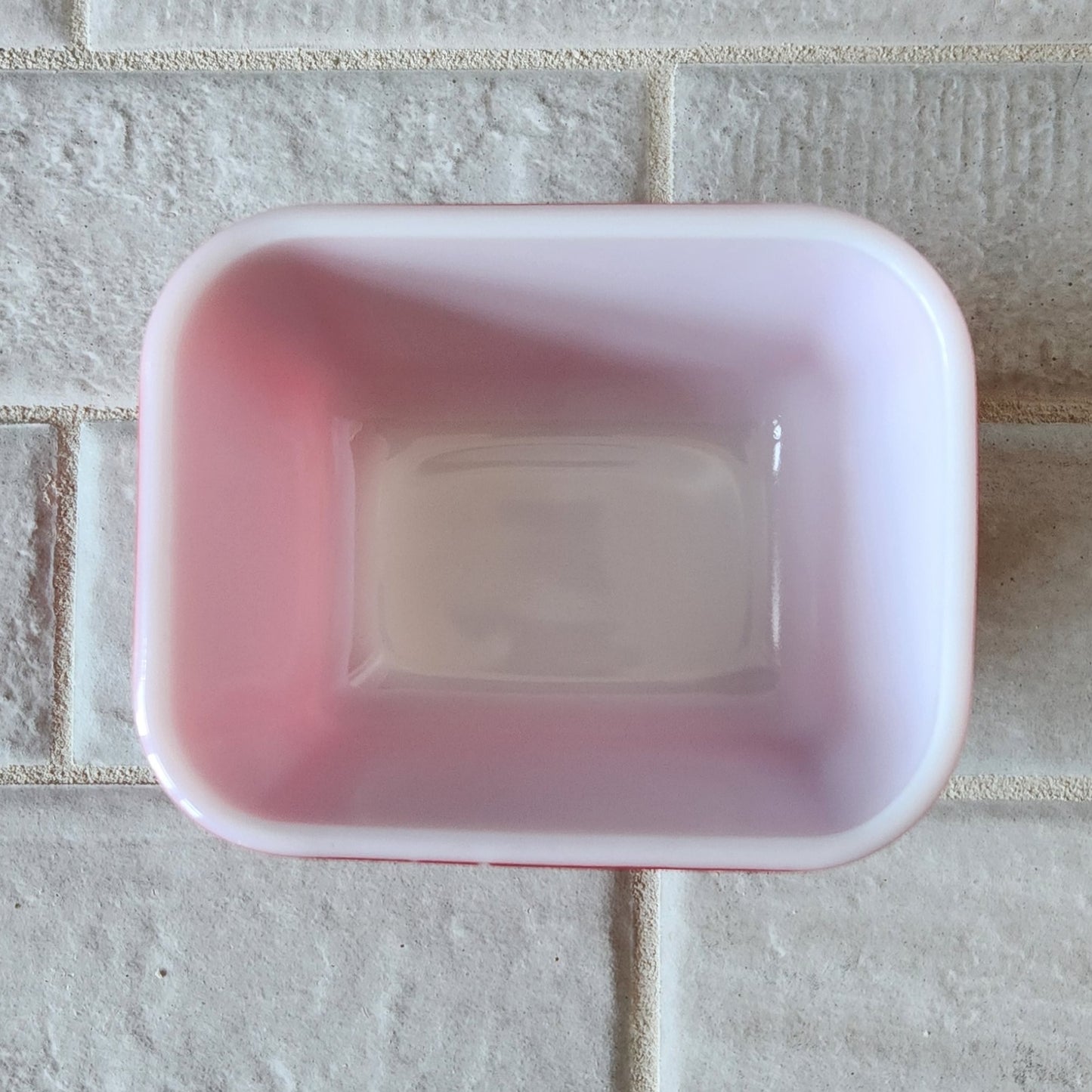 1950s Pyrex Primary Refrigerator 1.5 Cup Red Dish #0501