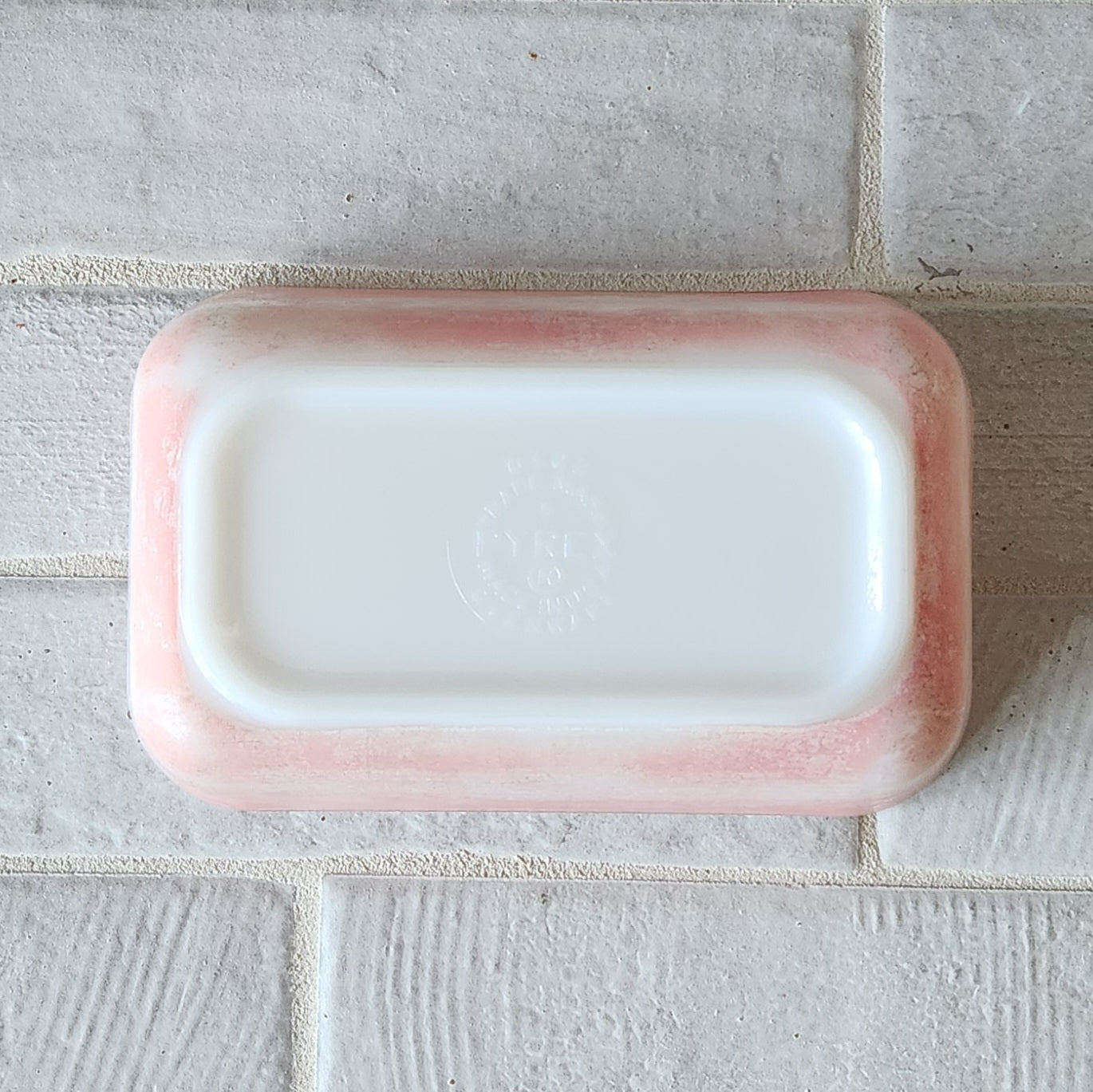 1950s Pyrex Refrigerator 1.5 Pint Pink Dish #0502 w Lid