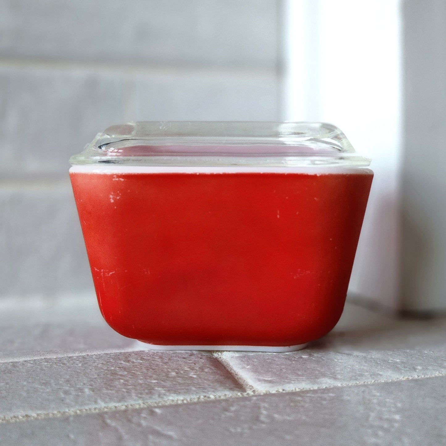 1950s Pyrex Primary Refrigerator 1.5 Cup Red Dish and Lid #0501