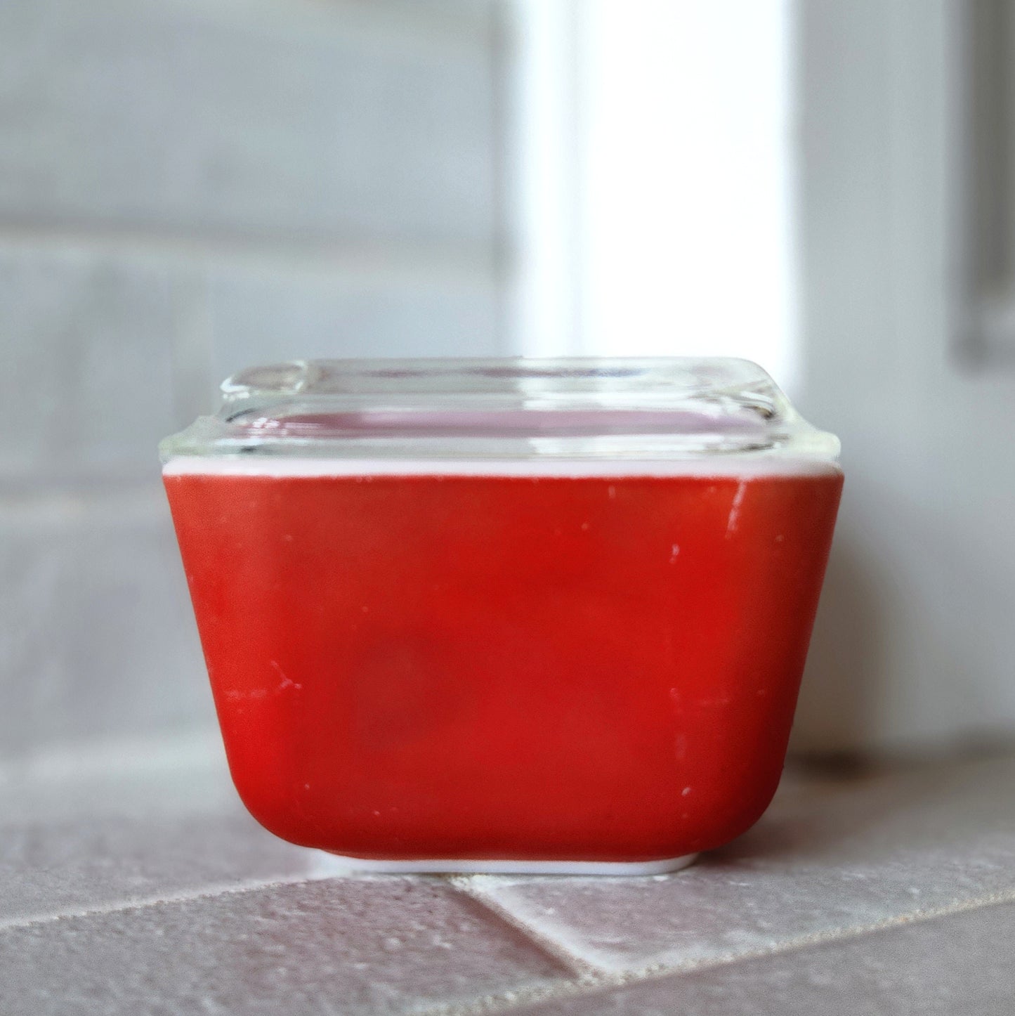 1950s Pyrex Primary Refrigerator 1.5 Cup Red Dish and Lid #0501