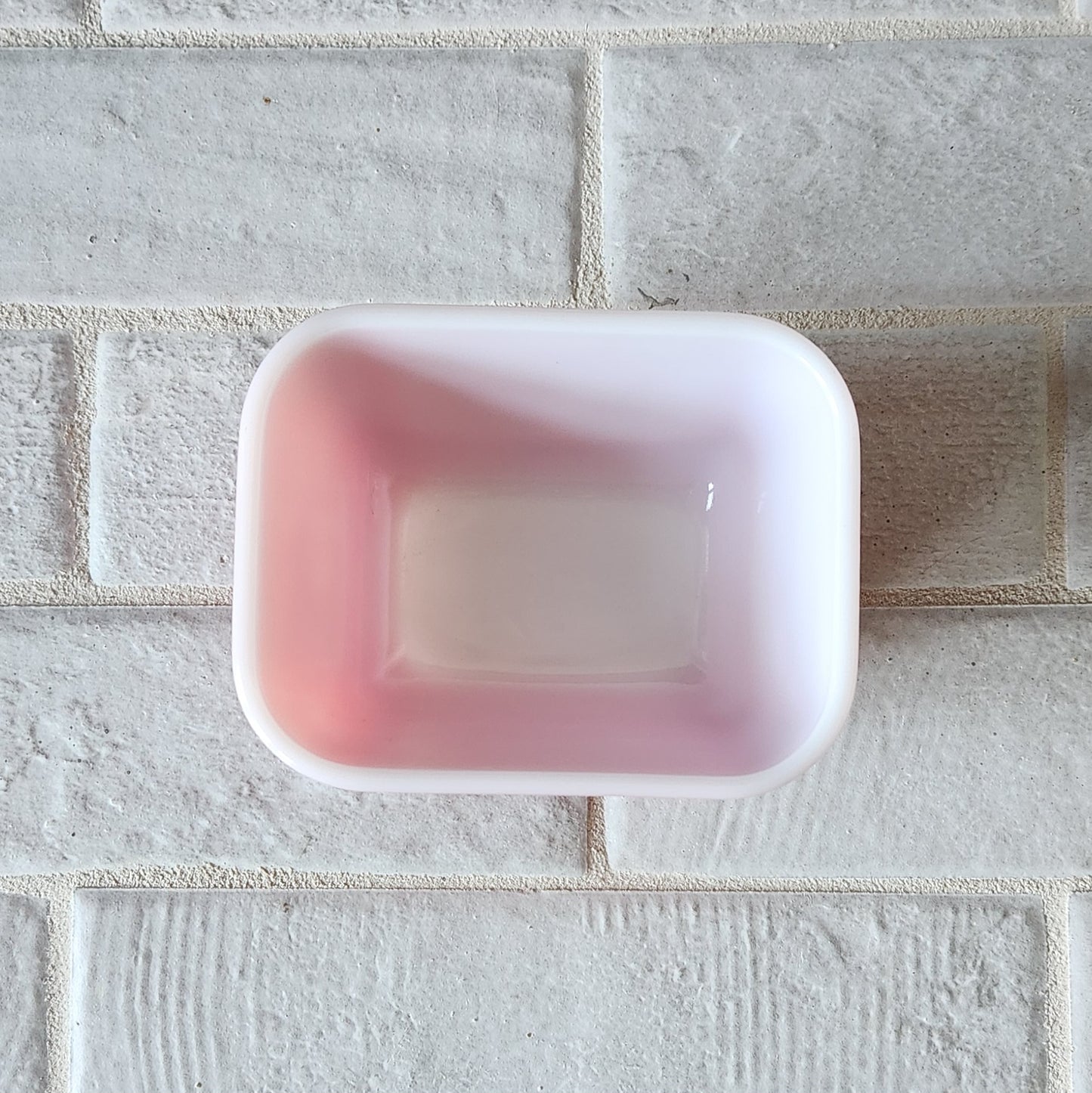 1950s Pyrex Primary Refrigerator 1.5 Cup Red Dish and Lid #0501