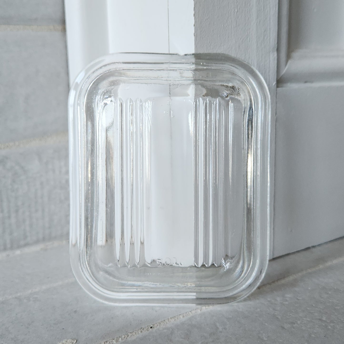 1950s Pyrex Primary Refrigerator 1.5 Cup Red Dish and Lid #0501