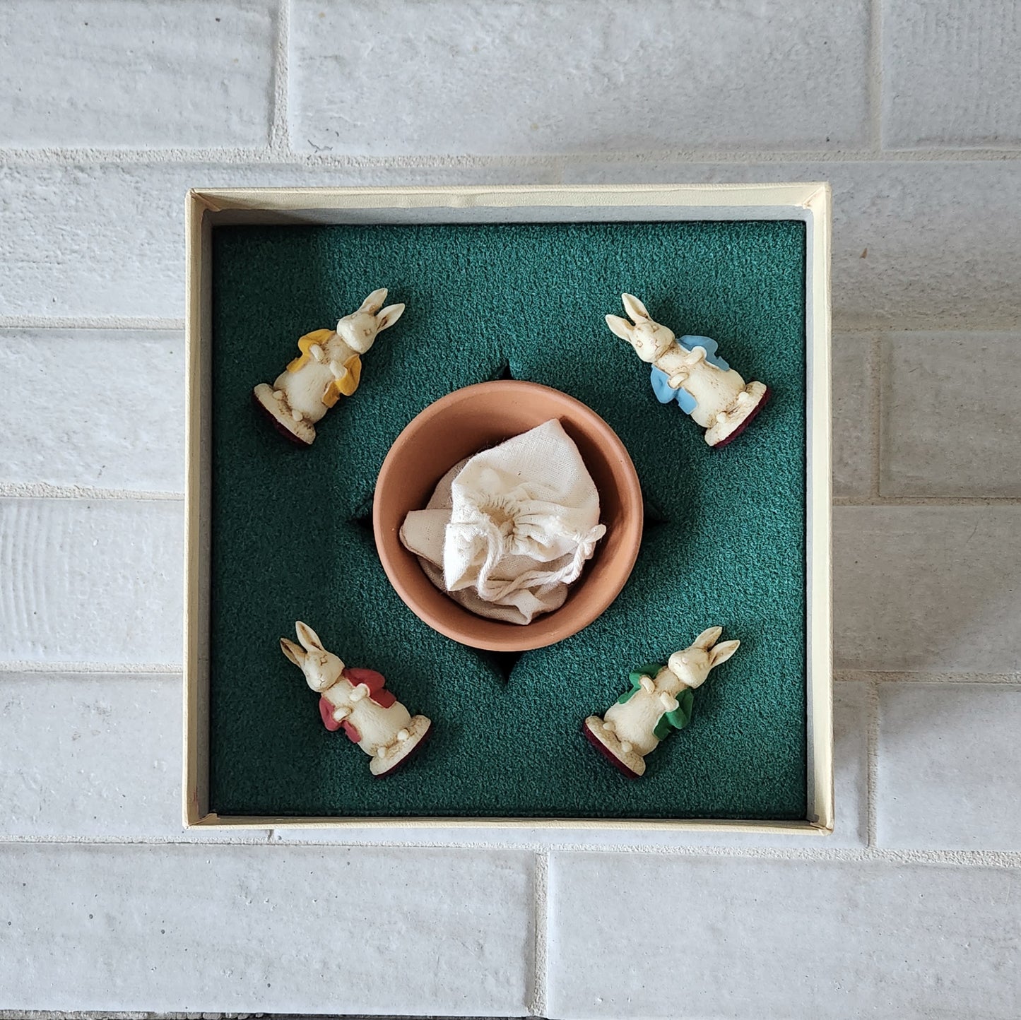 Display and Play 1988 Beatrix Potter Peter Rabbit Handmade Framed Board Games