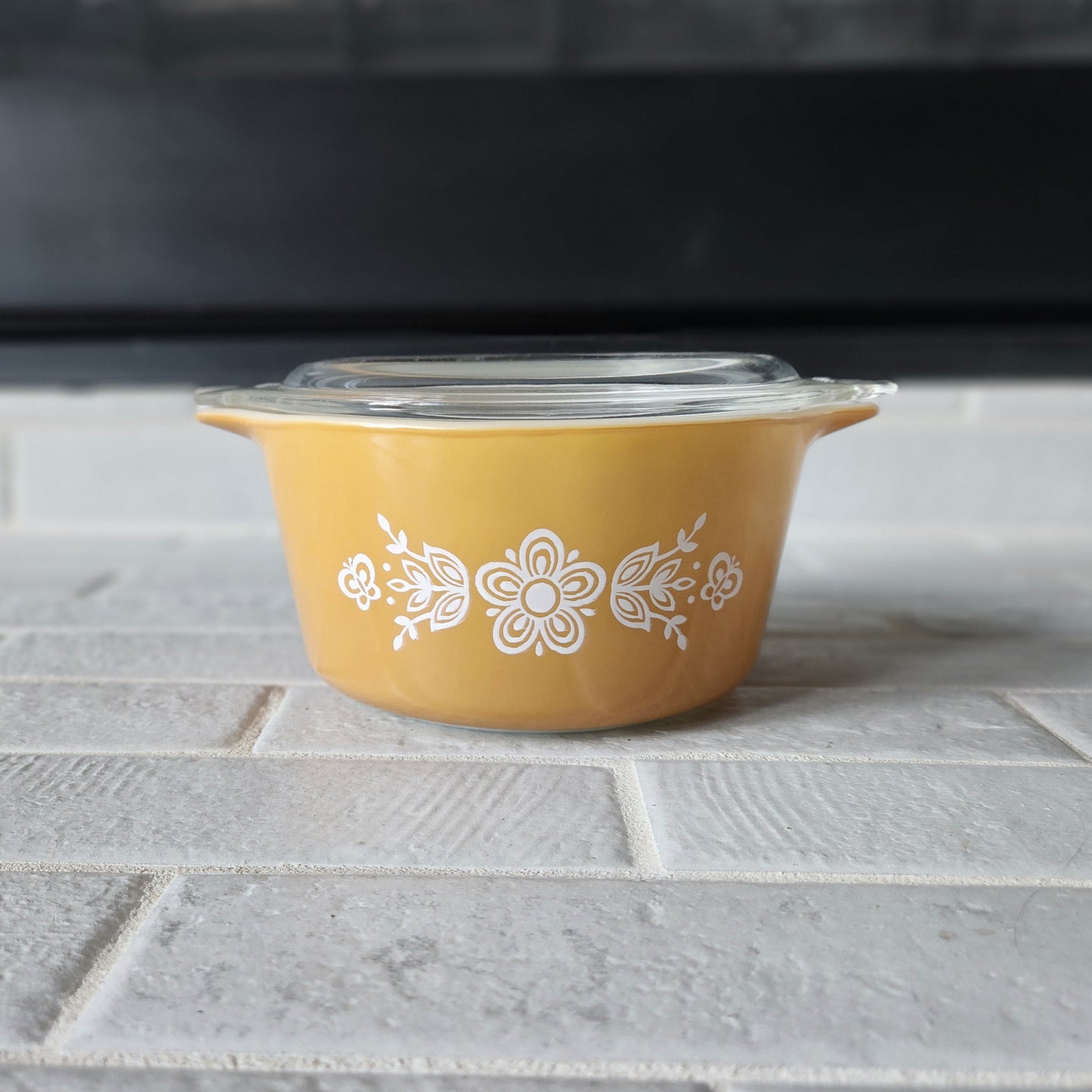 1972 Pyrex Butterfly Gold Cinderella Round Casserole #480-4 3-Piece Set