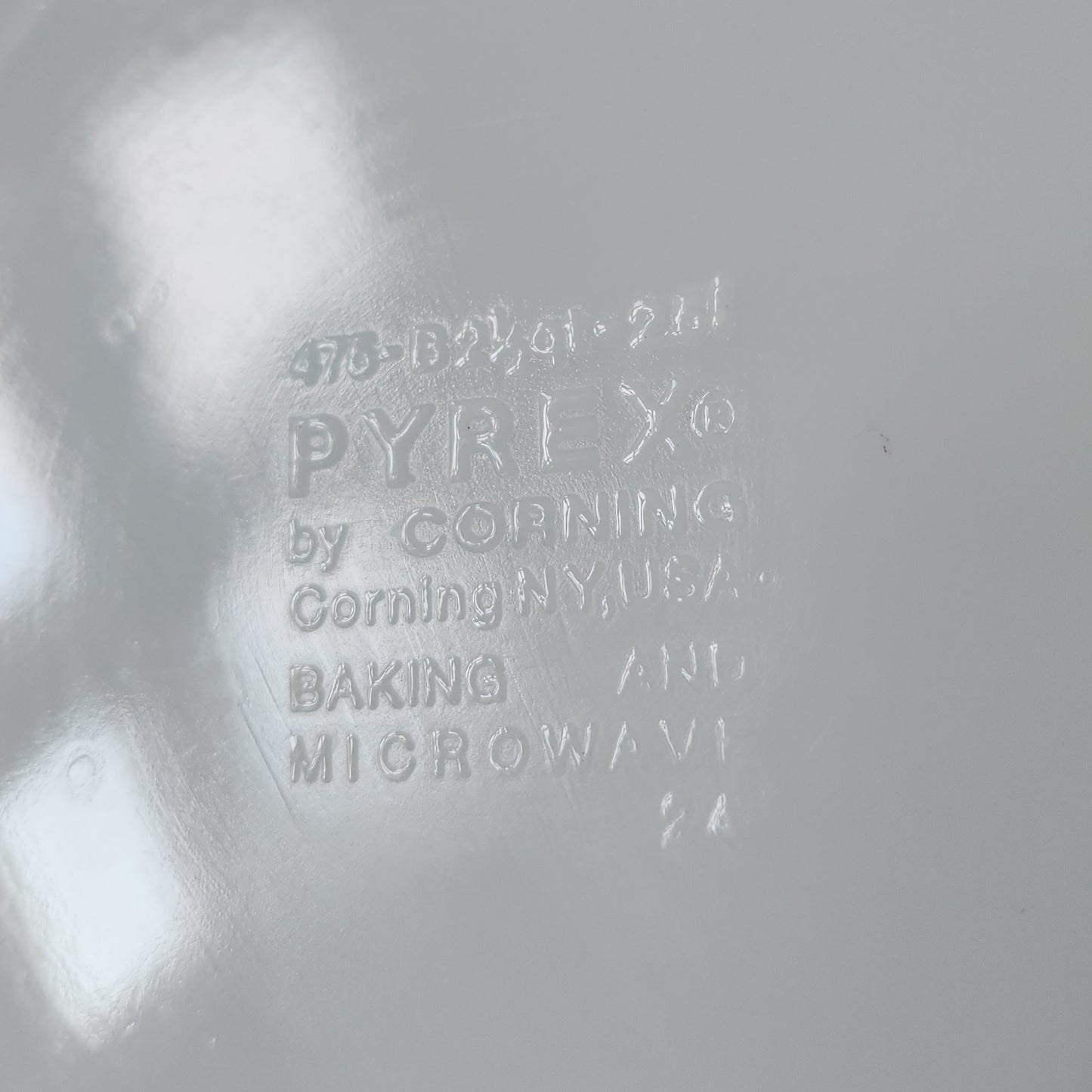 1972 Pyrex Butterfly Gold Cinderella Round Casserole #480-4 3-Piece Set