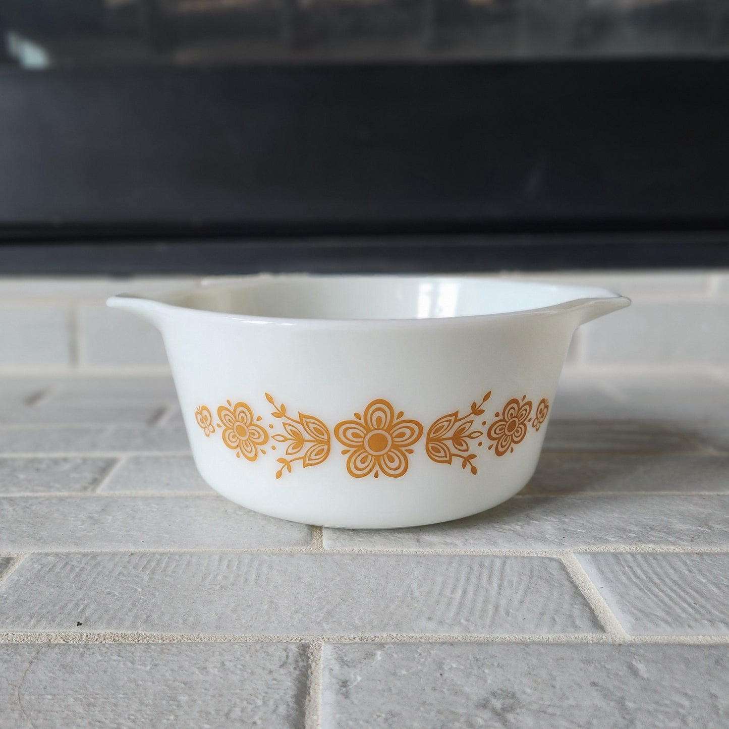 1972 Pyrex Butterfly Gold Cinderella Round Casserole #480-4 3-Piece Set